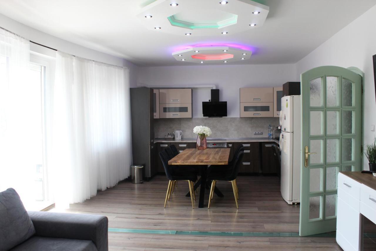 Sunny House Apartman Szeged Eksteriør bilde