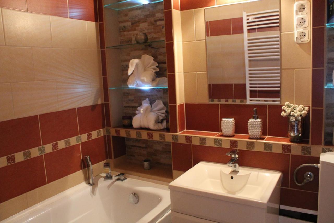 Sunny House Apartman Szeged Eksteriør bilde